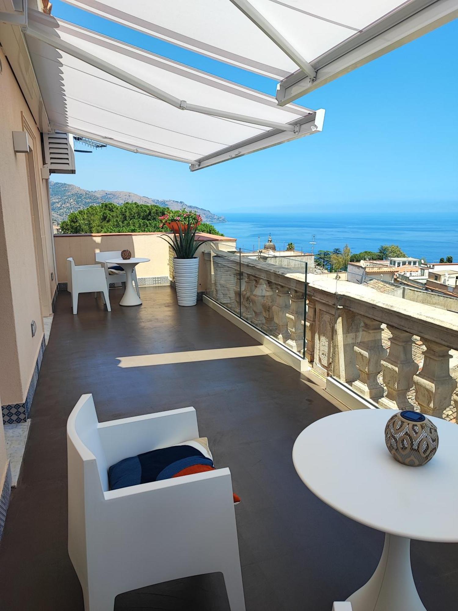 La Terrazza Di Porta Messina Hotel Taormina Exterior foto